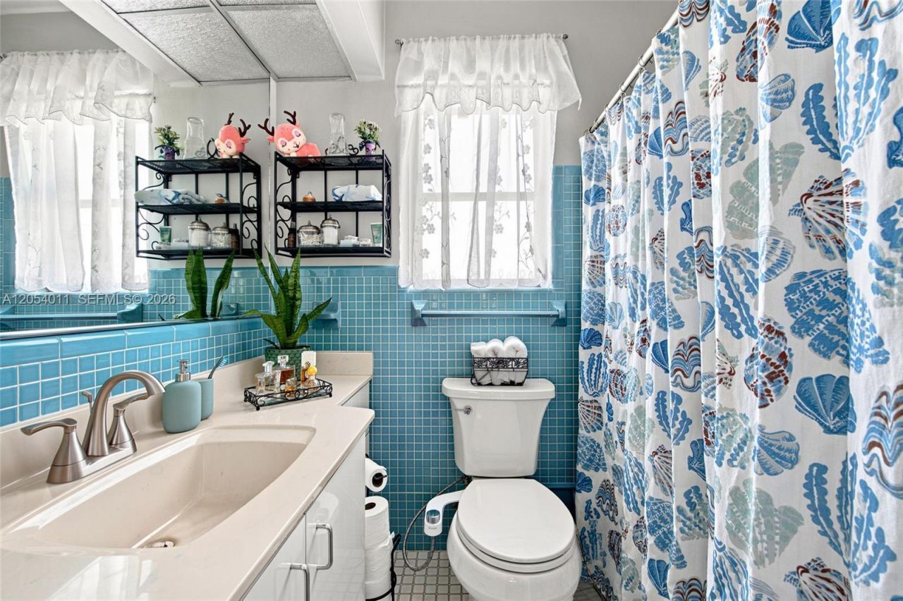 5580 SW 7th St, Plantation, FL 33317 Photo