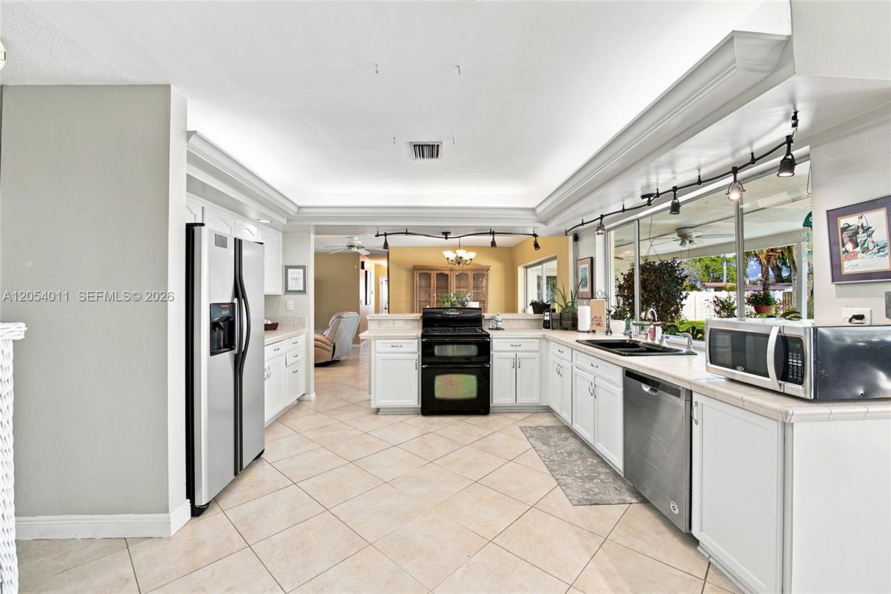 5580 SW 7th St, Plantation, FL 33317 Photo