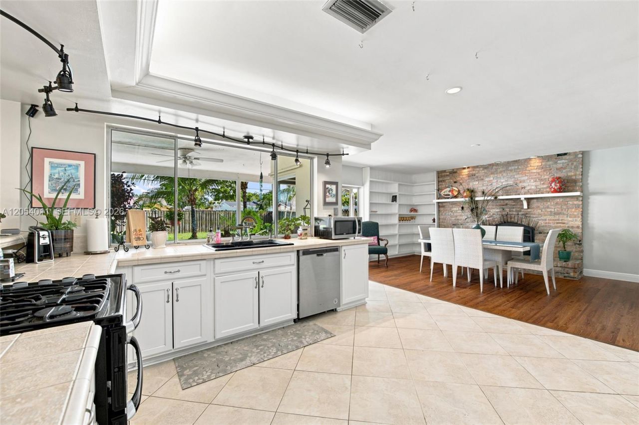 5580 SW 7th St, Plantation, FL 33317 Photo