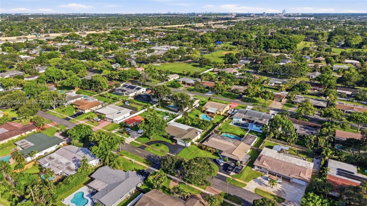 5580 SW 7th St, Plantation, FL 33317 Photo