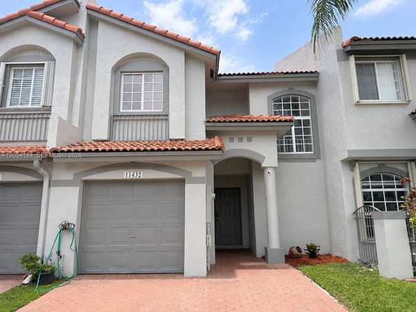 11432 NW 50th Ter , Doral, FL 33178