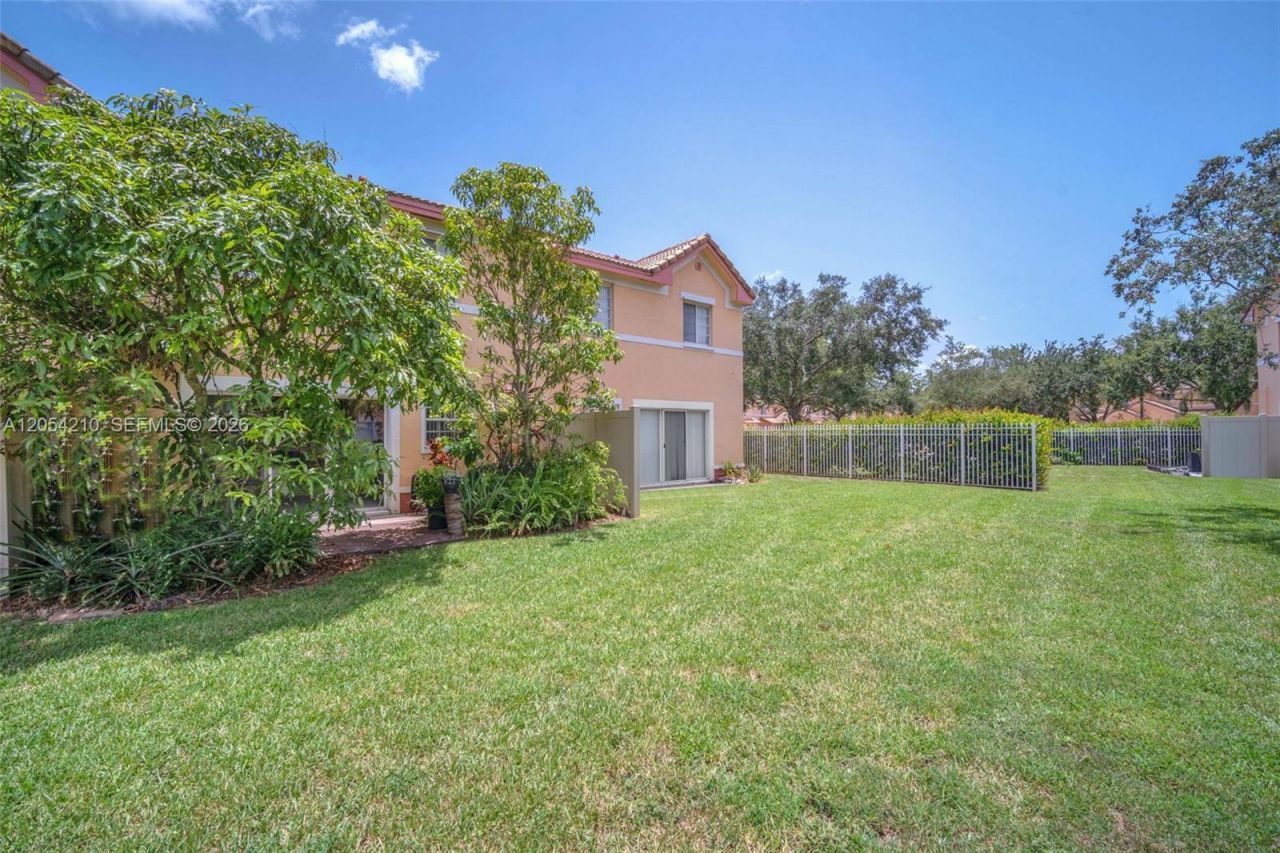 2282 SW 87th Ter , Miramar, FL 33025 Photo