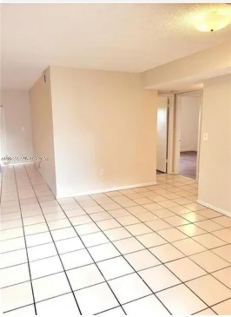 5765 W 25th Ct , Unit 211, Hialeah, FL 33016 Photo