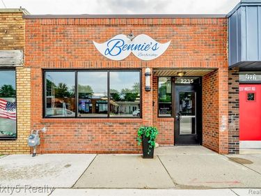 2235 West Rd. , Trenton, MI 48183