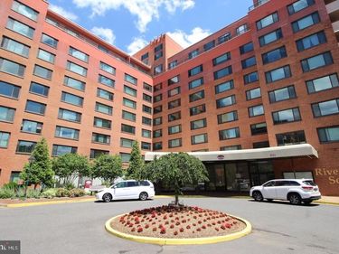 1011 ARLINGTON BOULEVARD , Unit 623, ARLINGTON, VA 22209