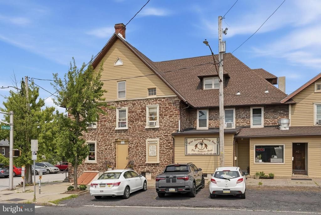 101 E BROAD STREET, SOUDERTON, PA 18964