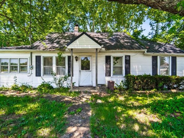 689 Logans Lane, Tiffin Twp, OH 45693