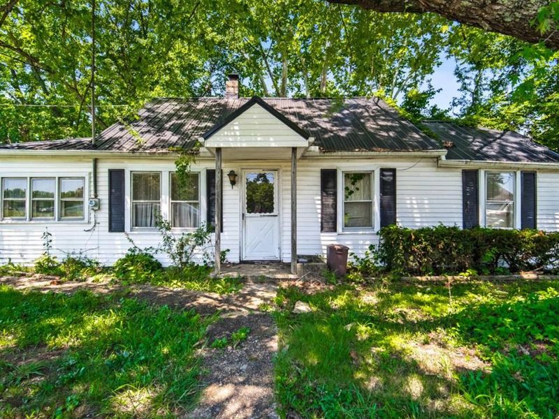 689 Logans Lane, Tiffin Twp, OH 45693 Photo 1