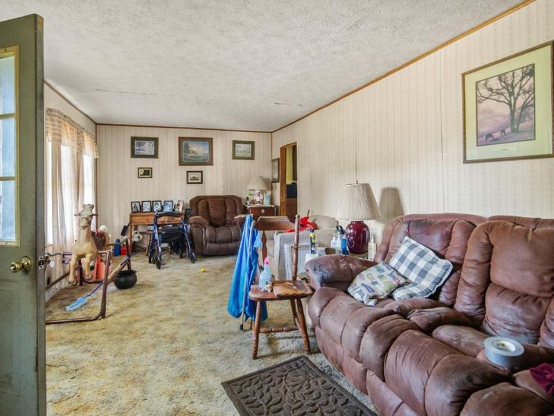 689 Logans Lane, Tiffin Twp, OH 45693 Photo 10