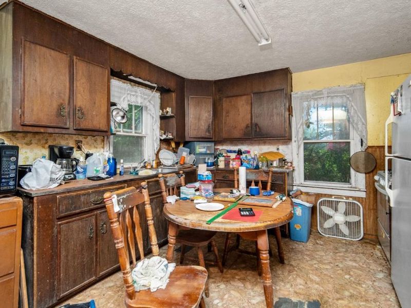 689 Logans Lane, Tiffin Twp, OH 45693 Photo 12