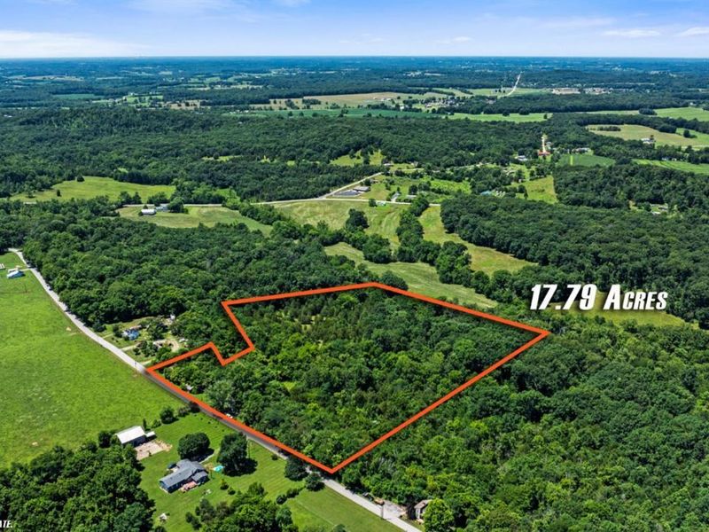 689 Logans Lane, Tiffin Twp, OH 45693 Photo 3