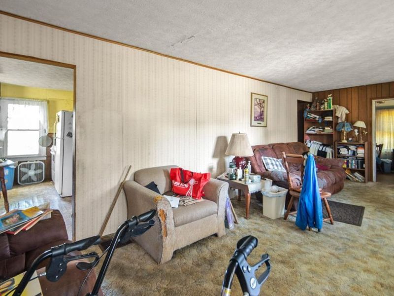 689 Logans Lane, Tiffin Twp, OH 45693 Photo 9