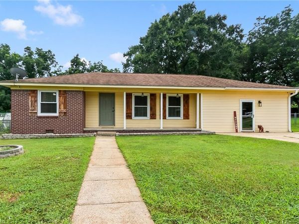 6205 Cottonwood Lane, Cottondale, AL 35453