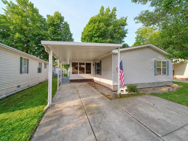 510 Missouri River Court, Adrian, MI 49221