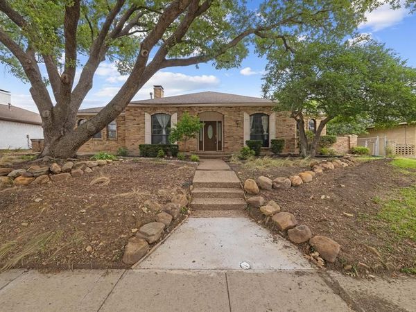 1527 Estates Way, Carrollton, TX 75006