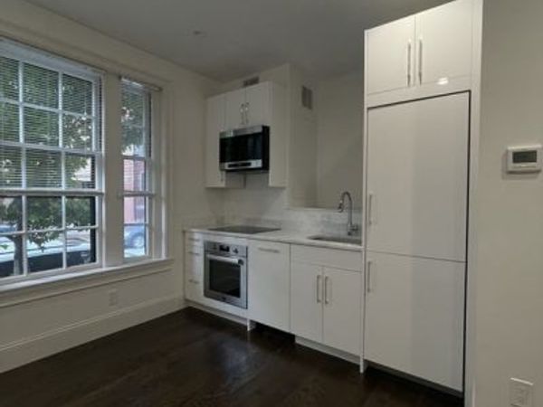 152 Mt Vernon Street, Unit Studio, Boston, MA 02108