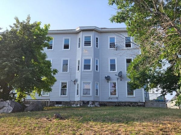 205 School Street, Unit 3, Lowell, MA 01854