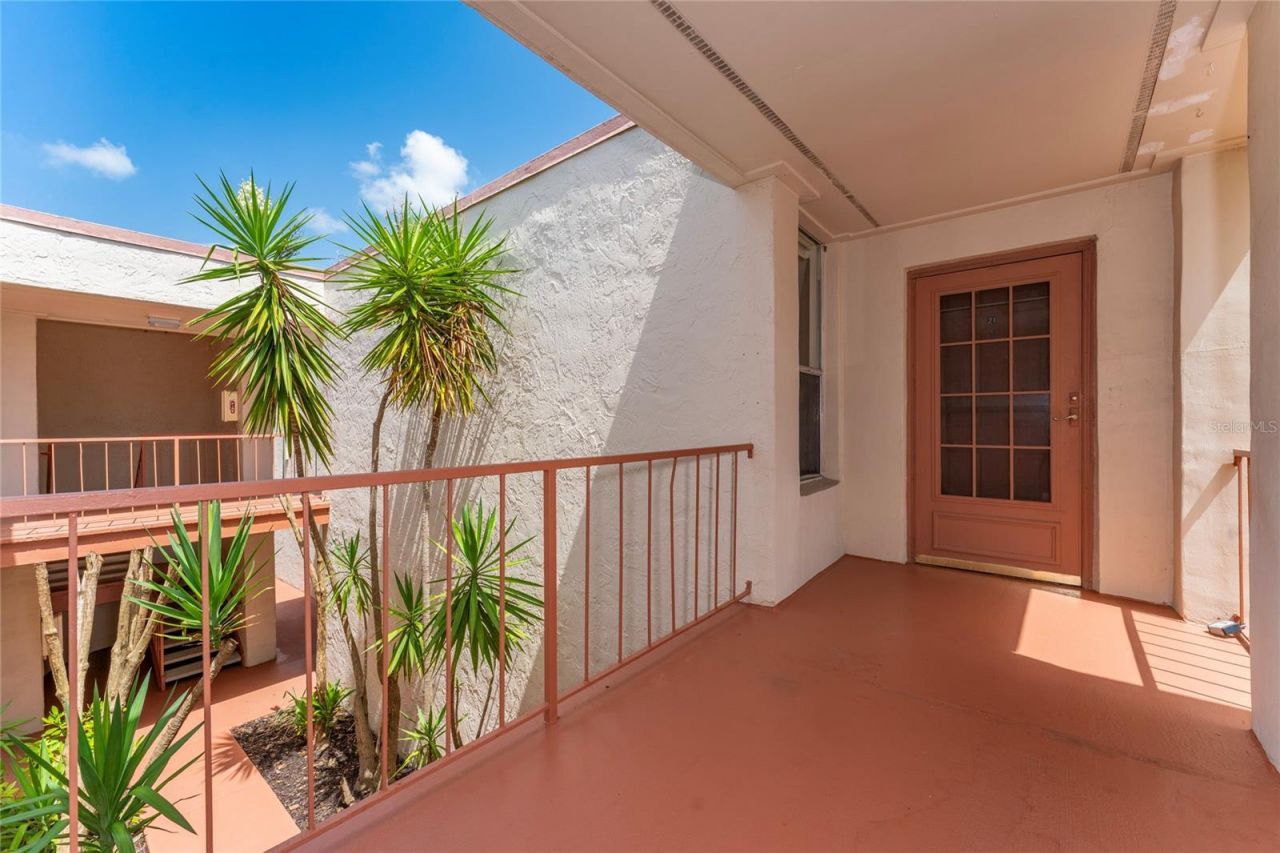 510 Orange Drive, Unit 21, Altamonte Springs, FL 32701 Main Photo