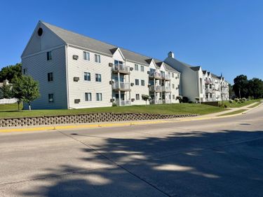 101 Albion Avenue, Unit 301, Fairmont, MN 56031