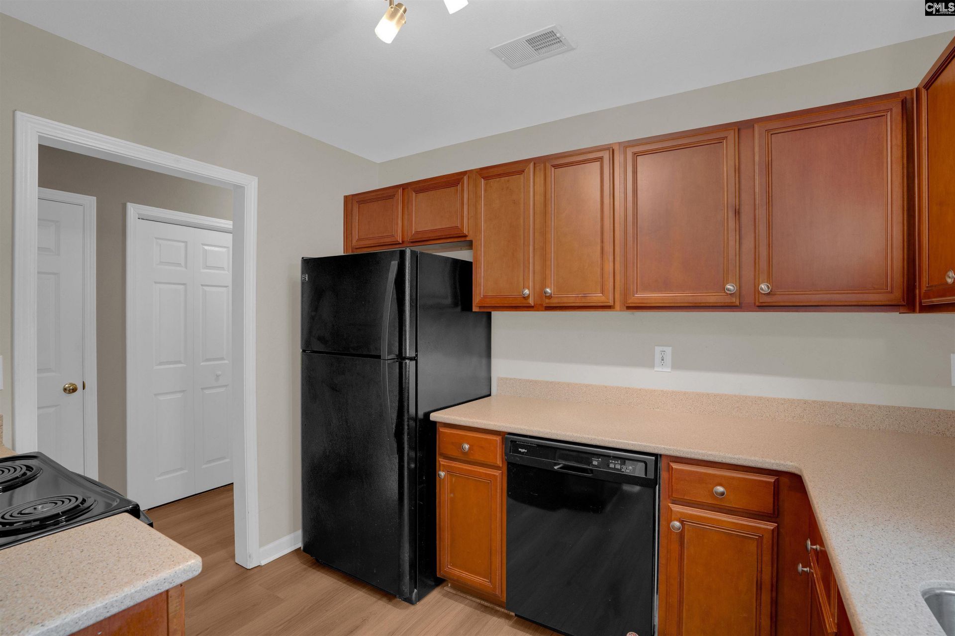 869 Sandmyrtle Circle  Photo 14