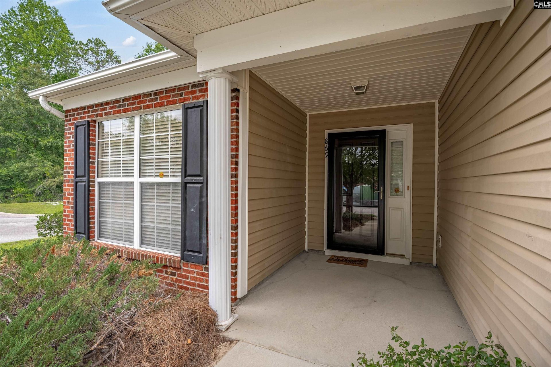 869 Sandmyrtle Circle  Photo 6
