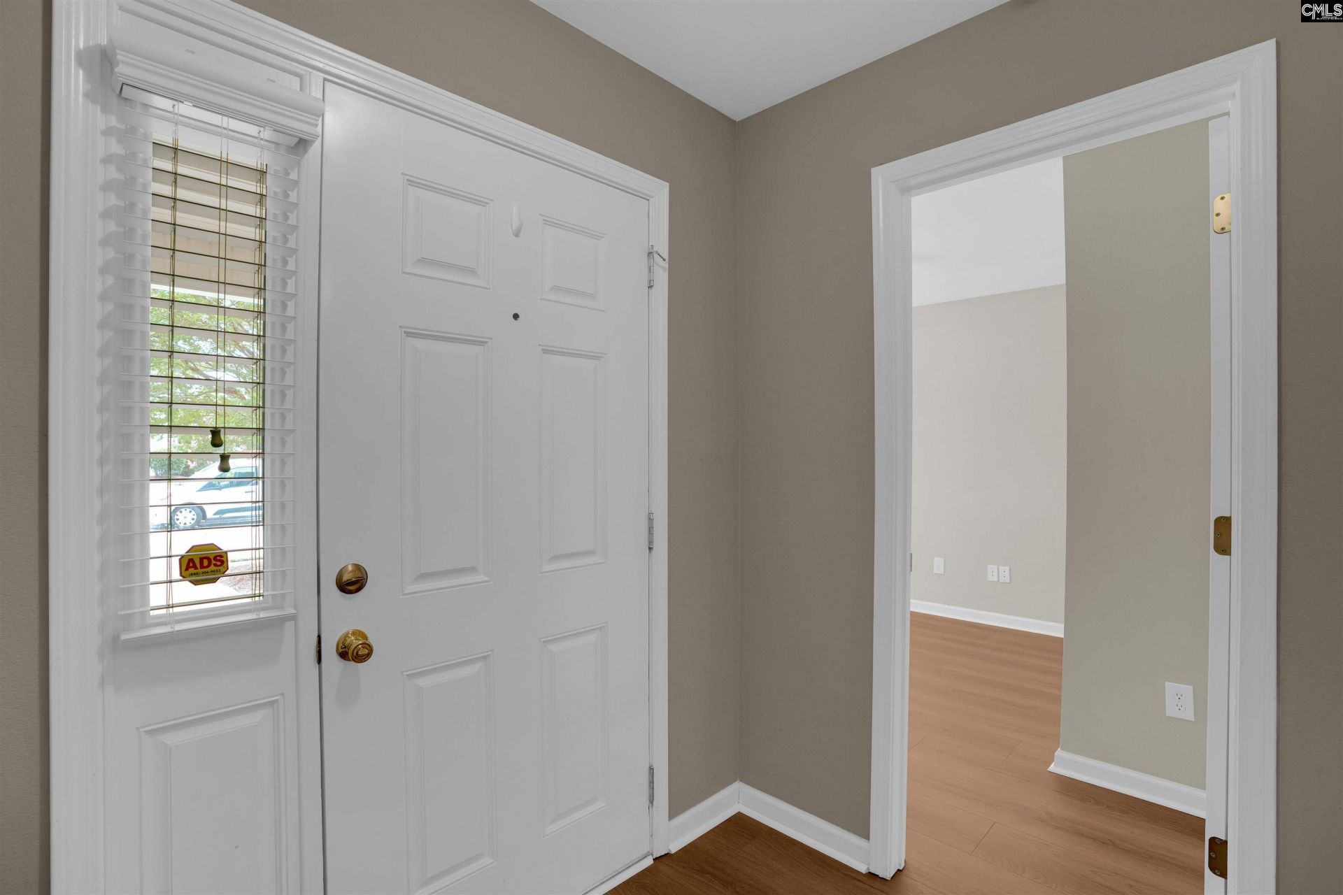 869 Sandmyrtle Circle  Photo 8
