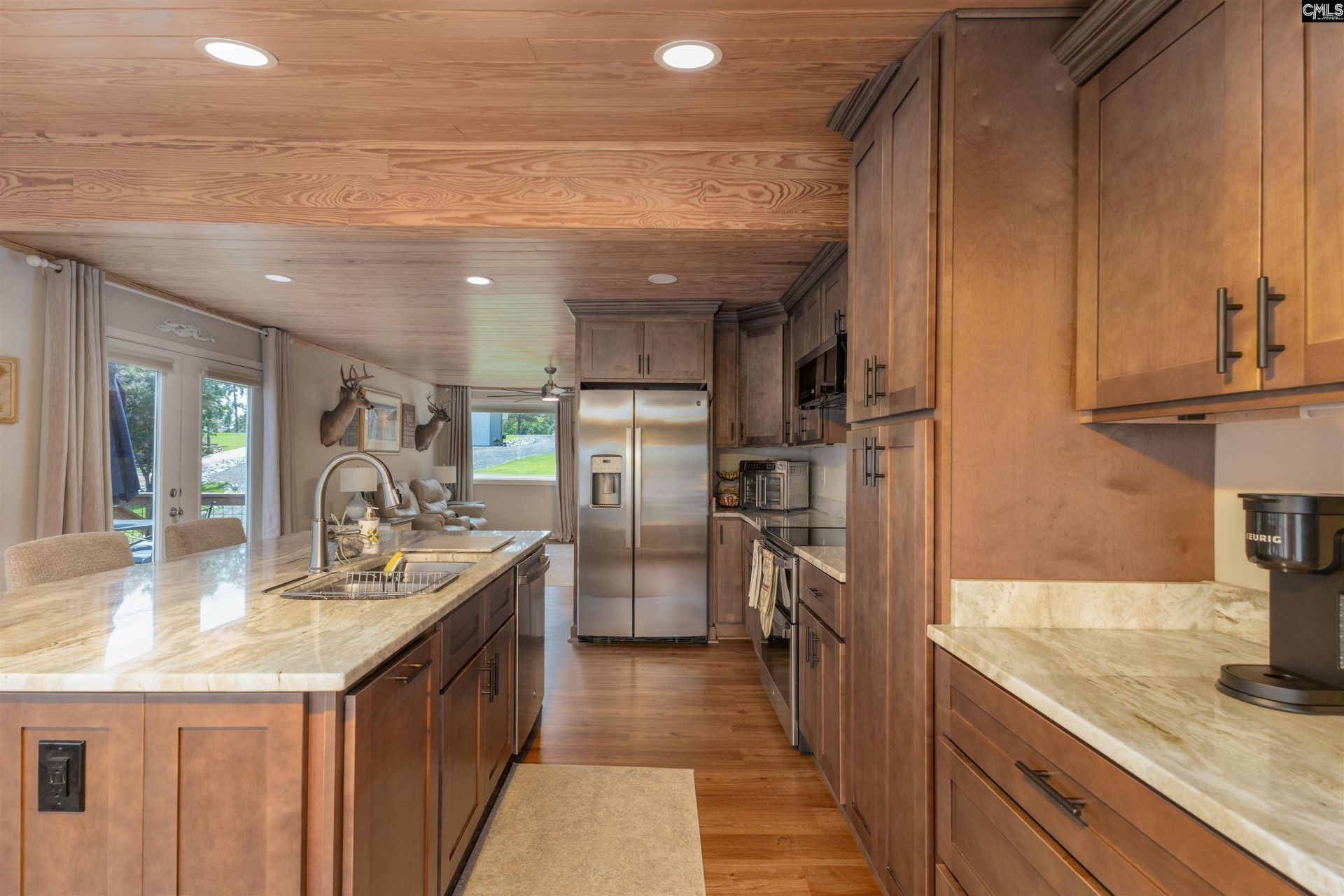725 Wildwood Road Photo 14