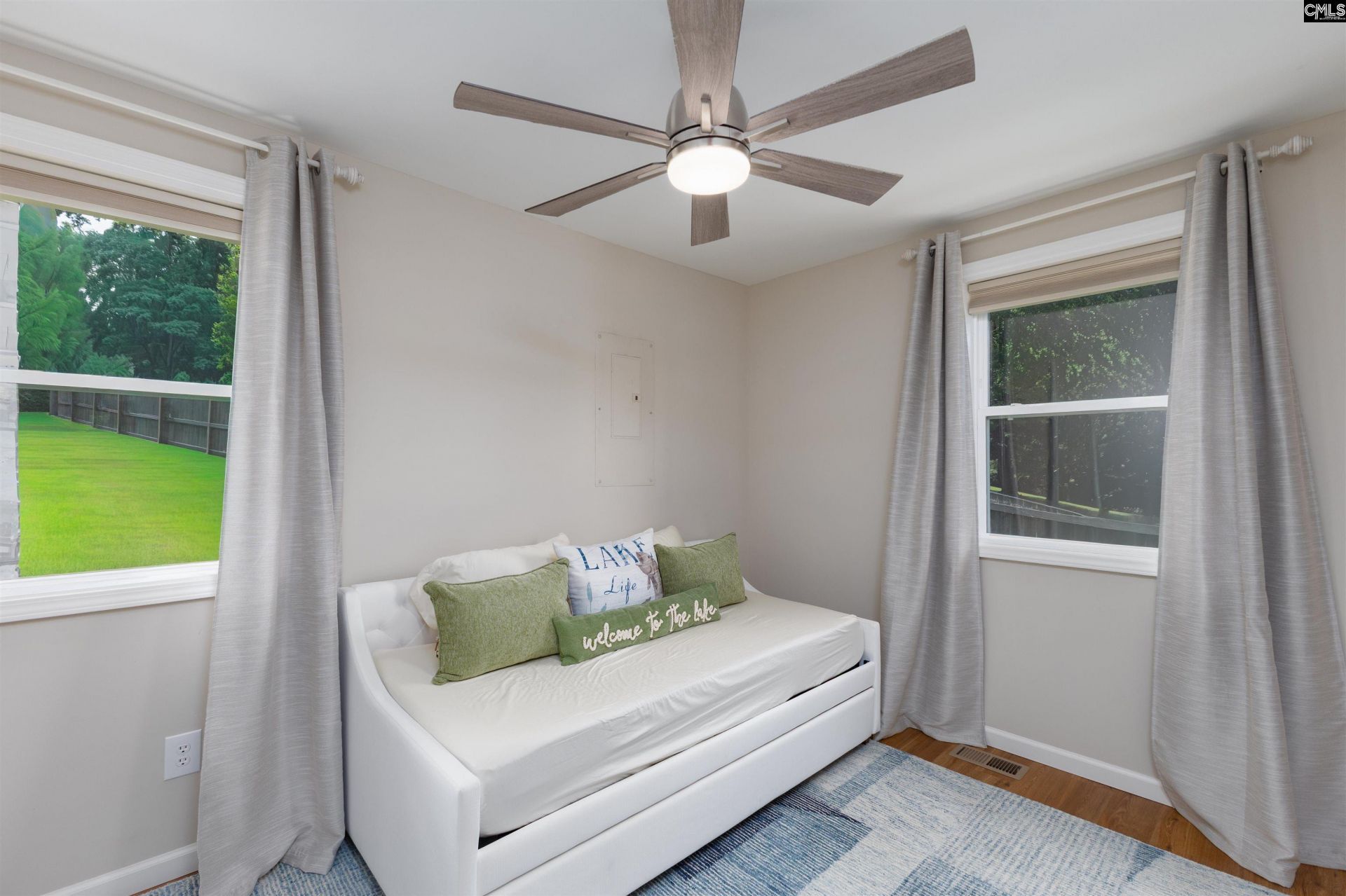 725 Wildwood Road Photo 21