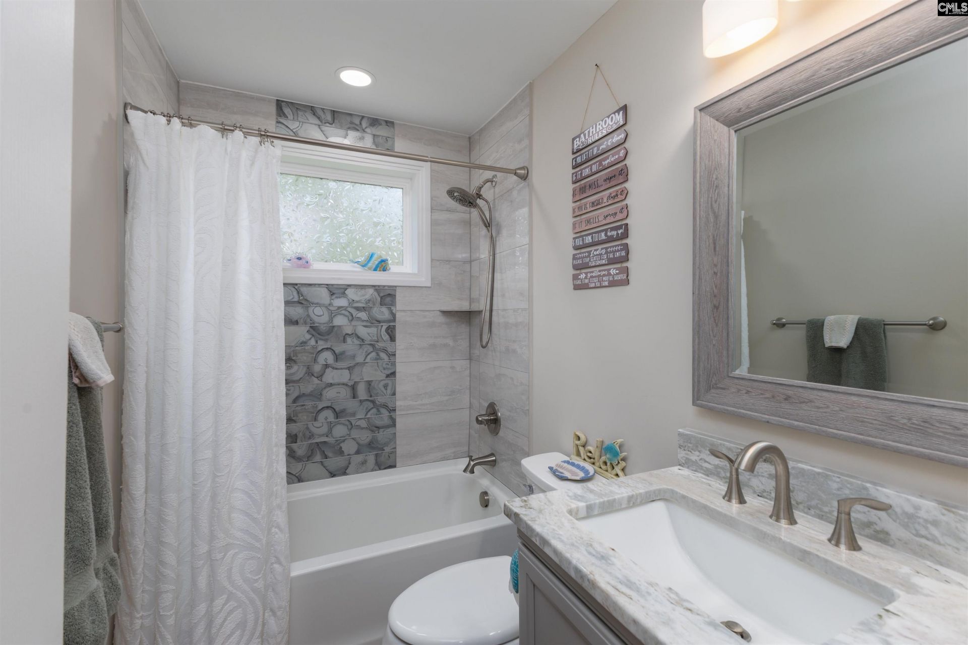 725 Wildwood Road Photo 23