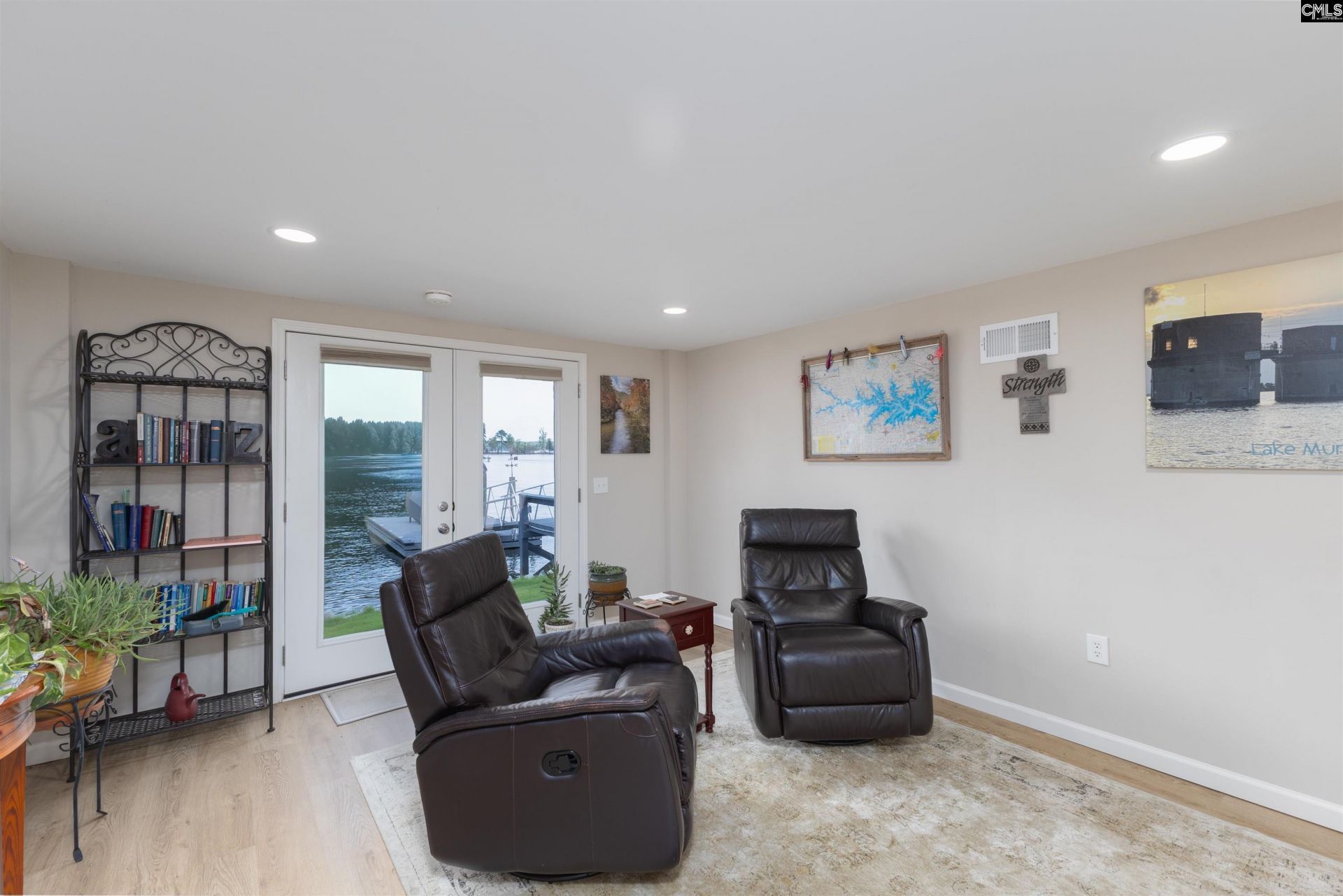 725 Wildwood Road Photo 24
