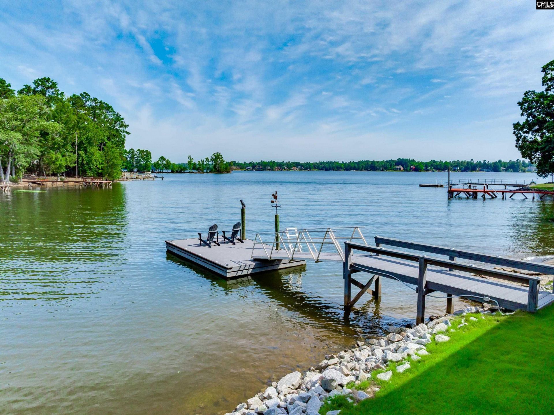 725 Wildwood Road Photo 4