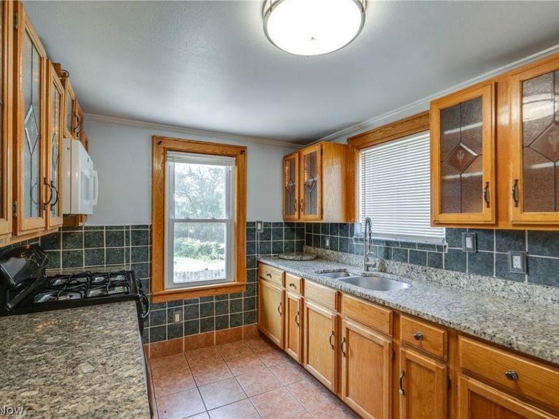2718 Northland Street, Cuyahoga Falls, OH 44221 Photo 12