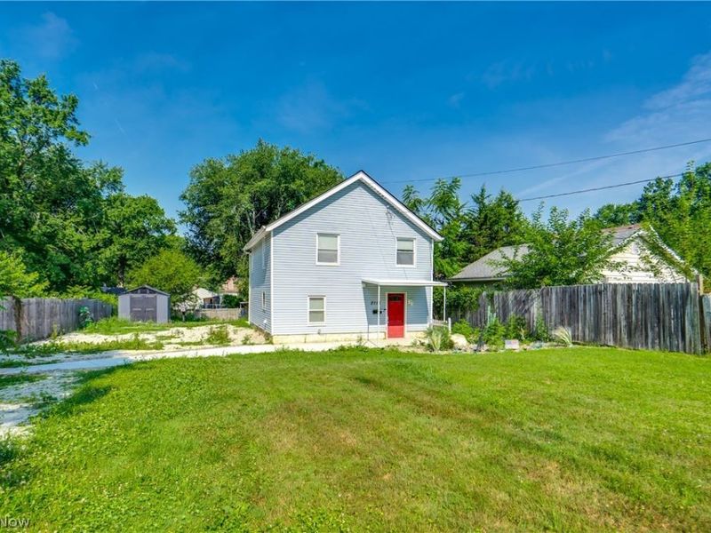 2718 Northland Street, Cuyahoga Falls, OH 44221 Photo 2