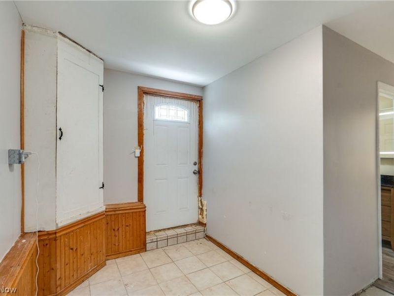 2718 Northland Street, Cuyahoga Falls, OH 44221 Photo 4