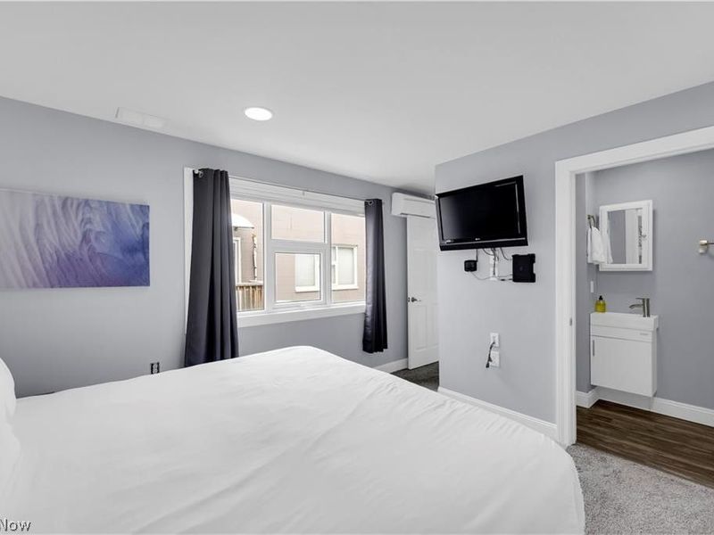 797 E Market Street, Unit 220, Akron, OH 44305 Photo 17