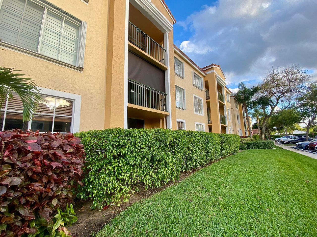 135 Yacht Club Way, Unit 305, Hypoluxo, FL 33462 Photo