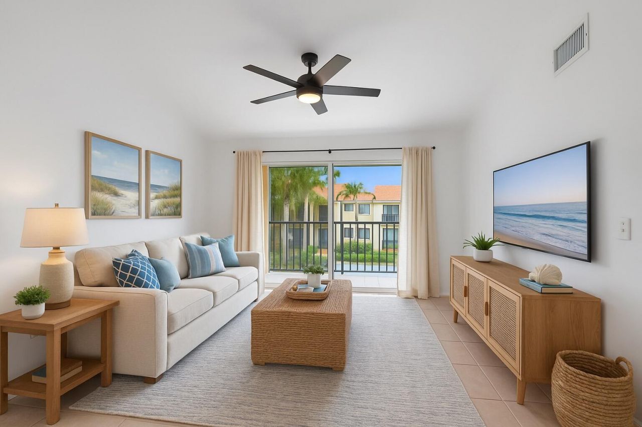135 Yacht Club Way, Unit 305, Hypoluxo, FL 33462 Photo