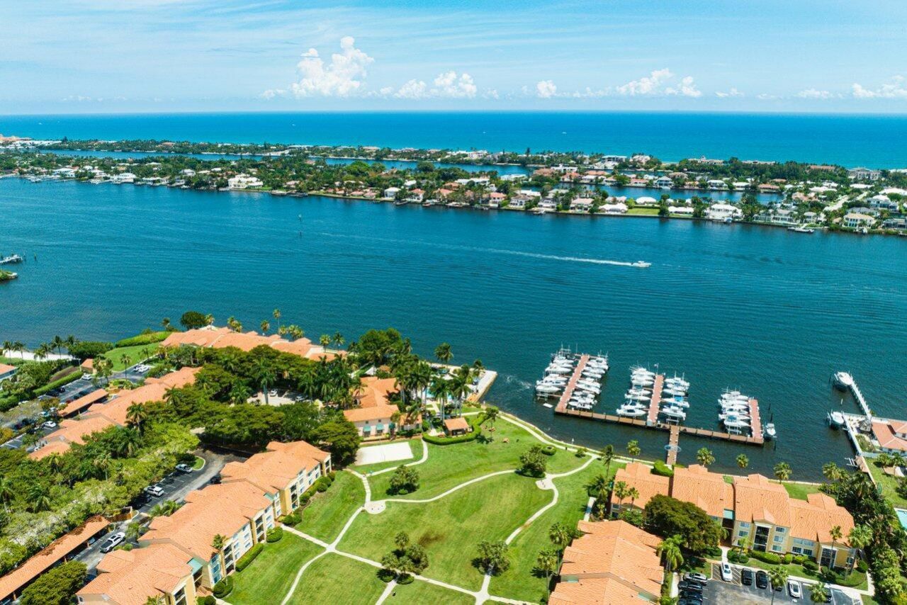 135 Yacht Club Way, Unit 305, Hypoluxo, FL 33462 Photo