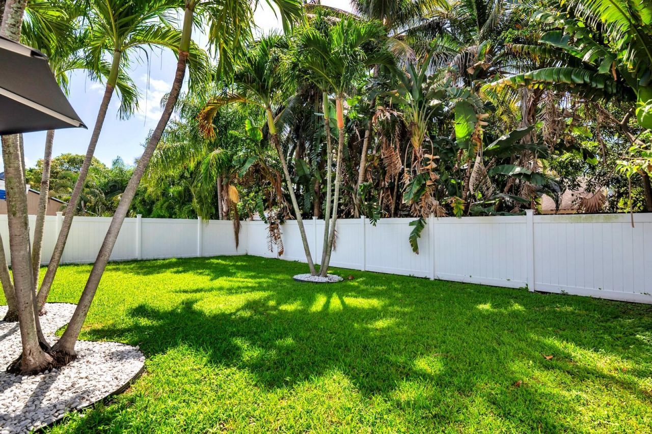 2474 Douglas Avenue, Delray Beach, FL 33444 Photo