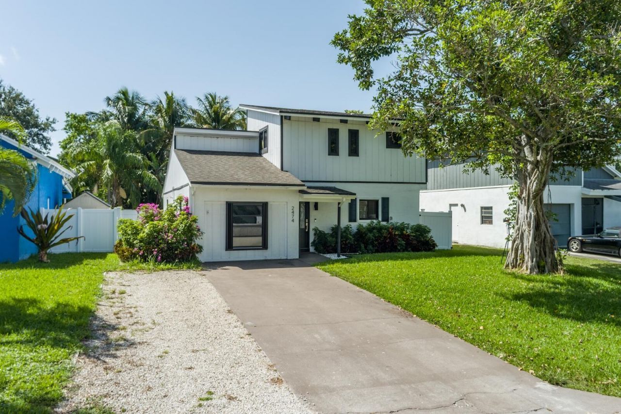 2474 Douglas Avenue, Delray Beach, FL 33444 Photo