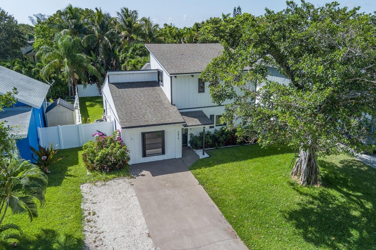 2474 Douglas Avenue, Delray Beach, FL 33444 Photo