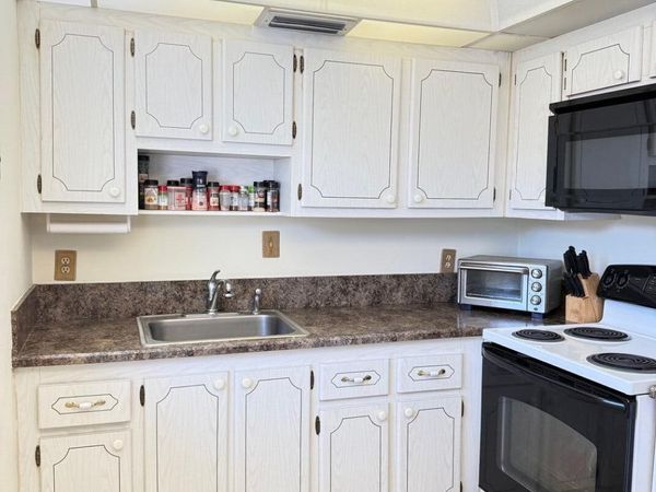 276 Saxony F, Delray Beach, FL 33446
