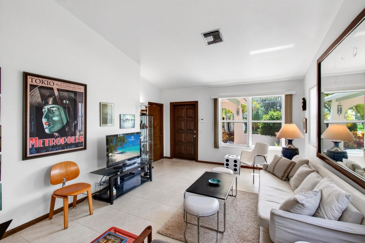 1315 N Lakeside Drive, Lake Worth Beach, FL 33460 Photo