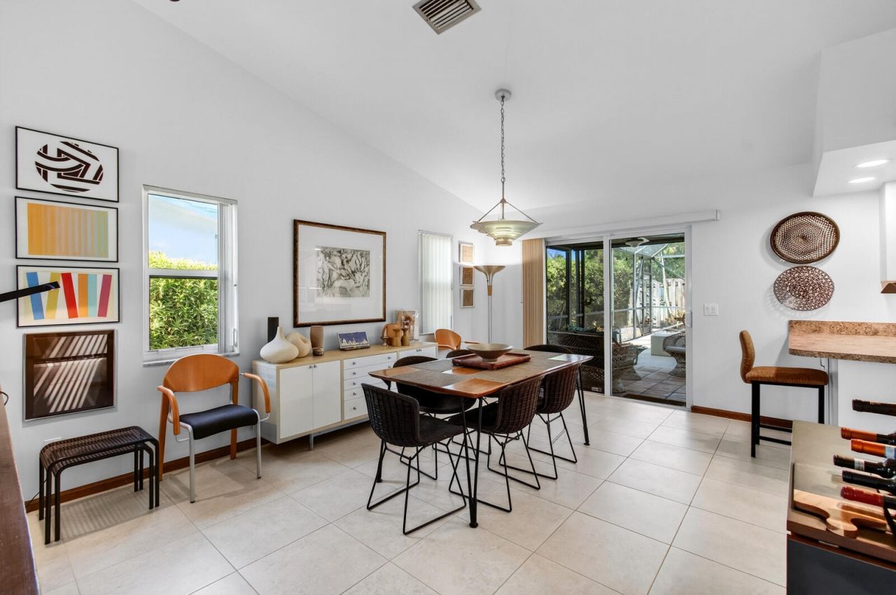 1315 N Lakeside Drive, Lake Worth Beach, FL 33460 Photo