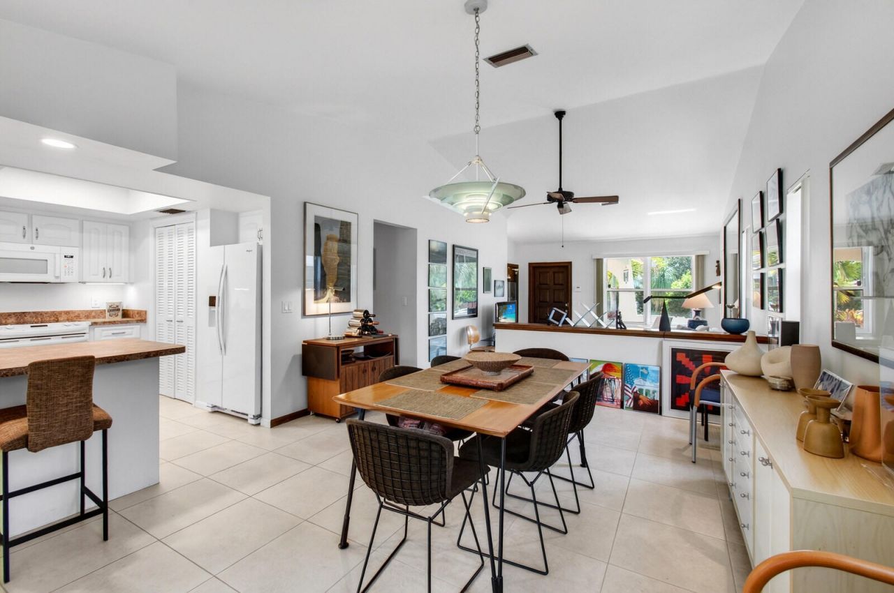 1315 N Lakeside Drive, Lake Worth Beach, FL 33460 Photo
