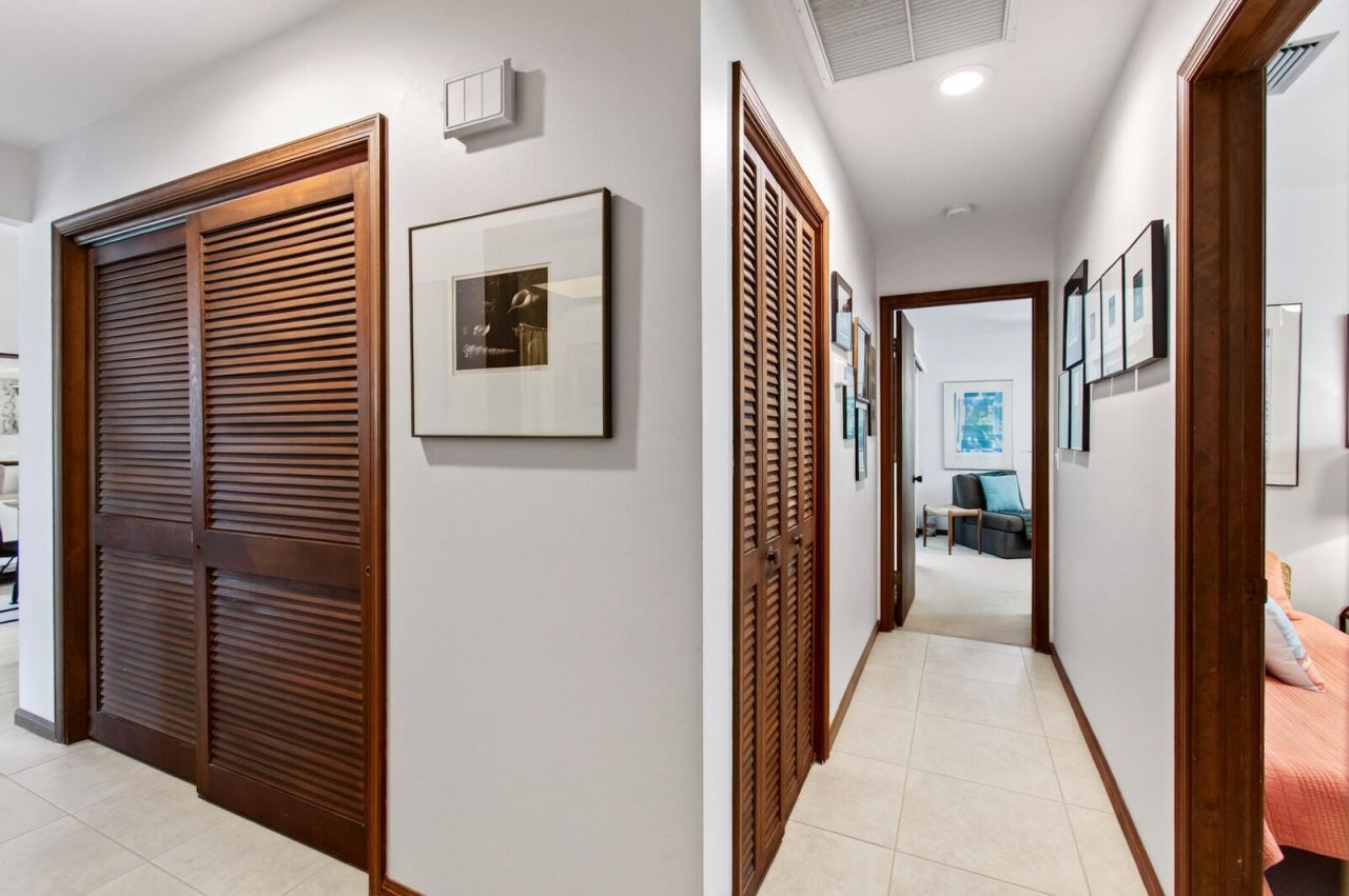 1315 N Lakeside Drive, Lake Worth Beach, FL 33460 Photo