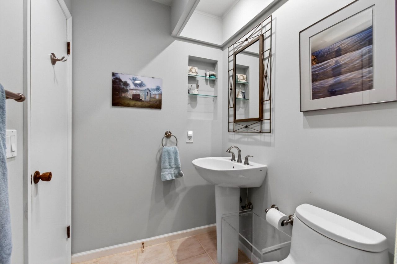 1315 N Lakeside Drive, Lake Worth Beach, FL 33460 Photo