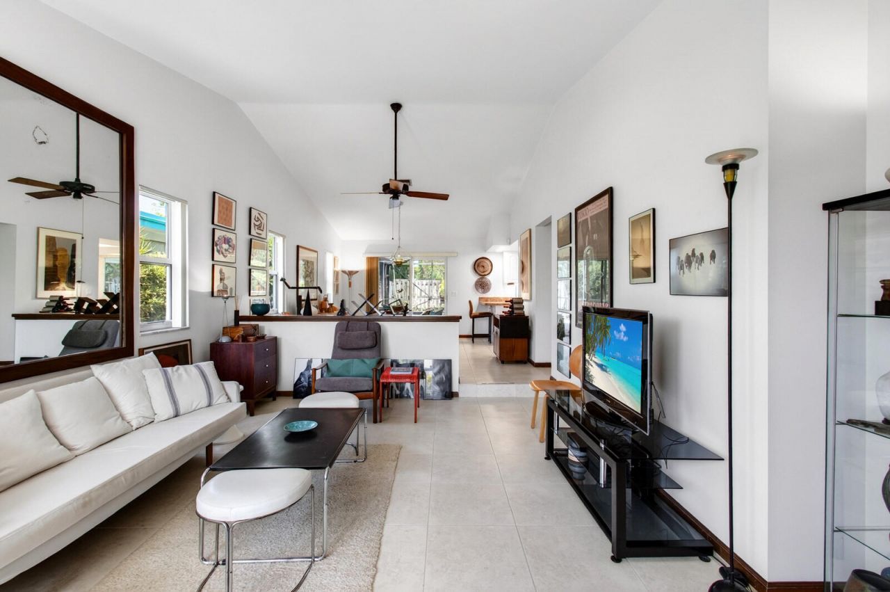 1315 N Lakeside Drive, Lake Worth Beach, FL 33460 Photo