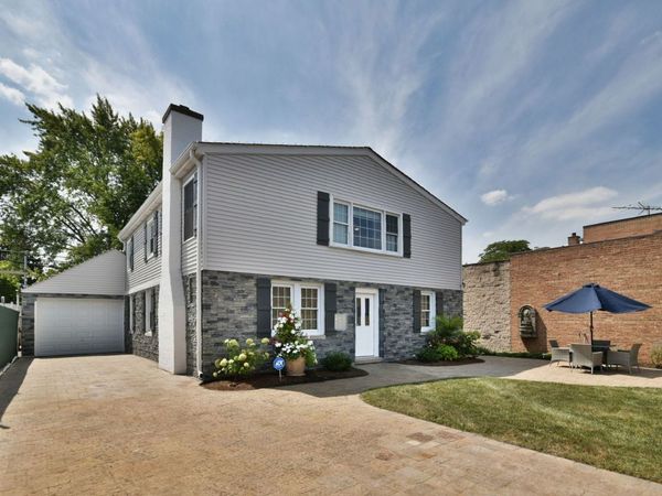 8211 W Grand Avenue, River Grove, IL 60171
