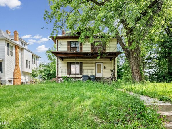 647 W Elm Street , Lima, OH 45801